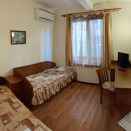 Medic Hotel Sofia Extérieur photo